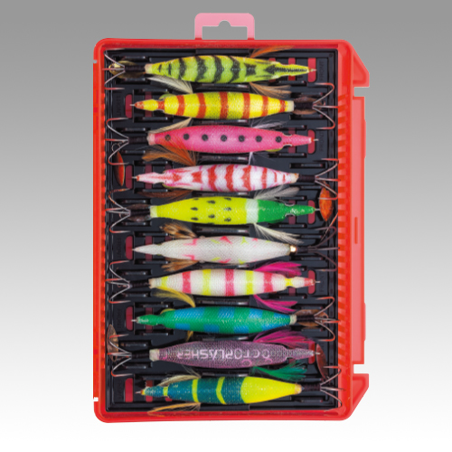 タコエギを10本並べたメーカー収納例。写真のエギはケースの付属品ではありません。